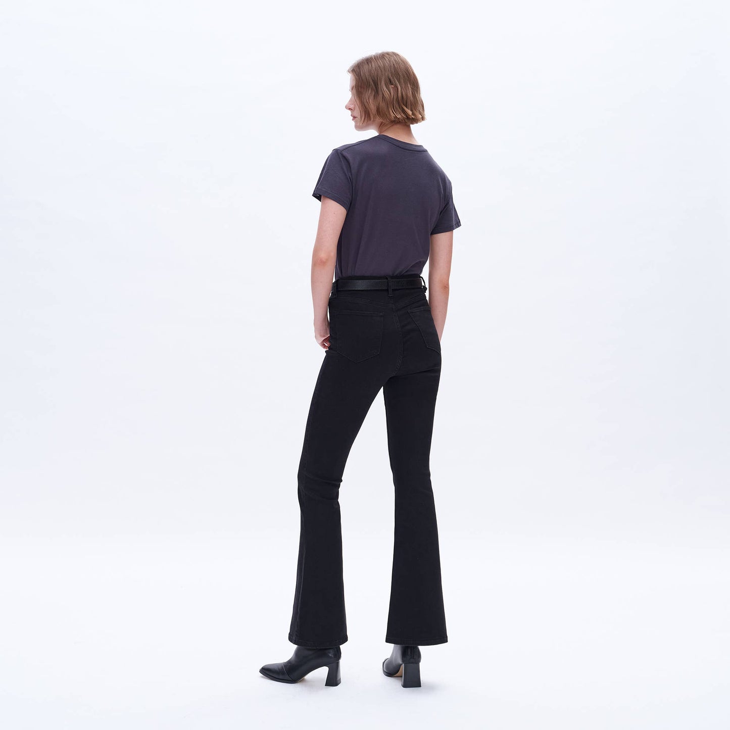 HIGH RISE FLARE JEANS WITH FINISHED HEM