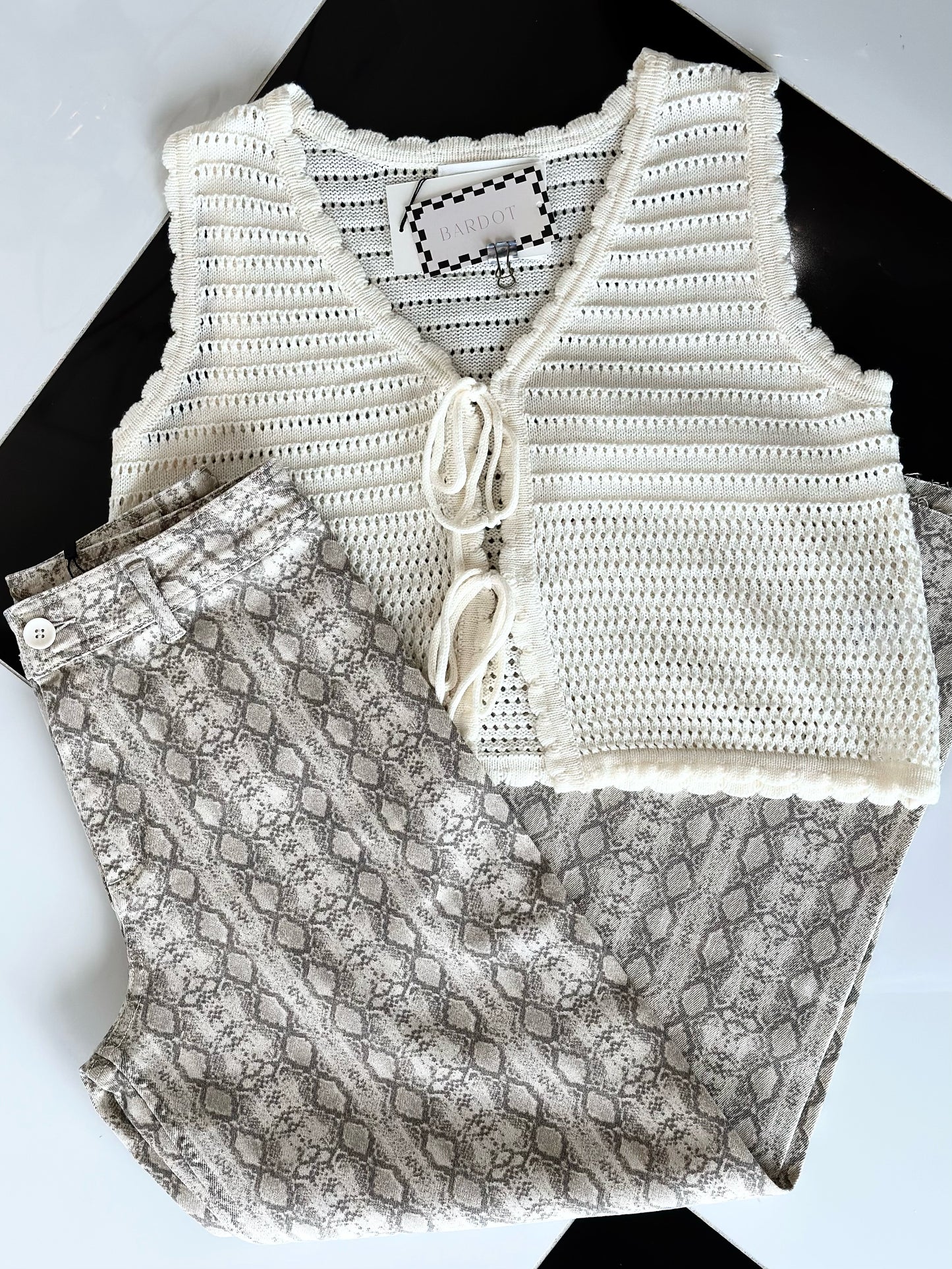 BEIGE SNAKE PRINT PANTS