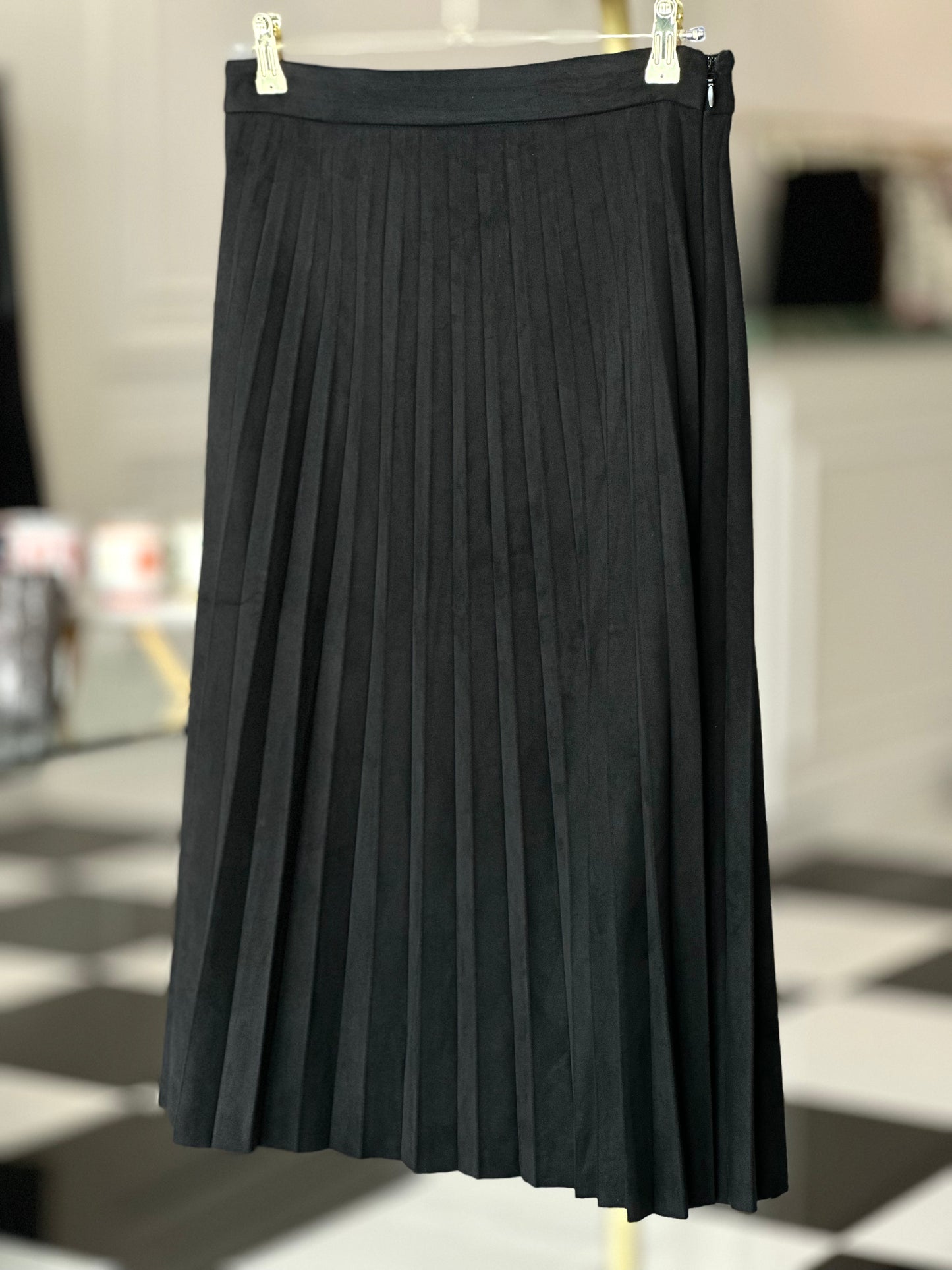 Lorraine pleated skirt black