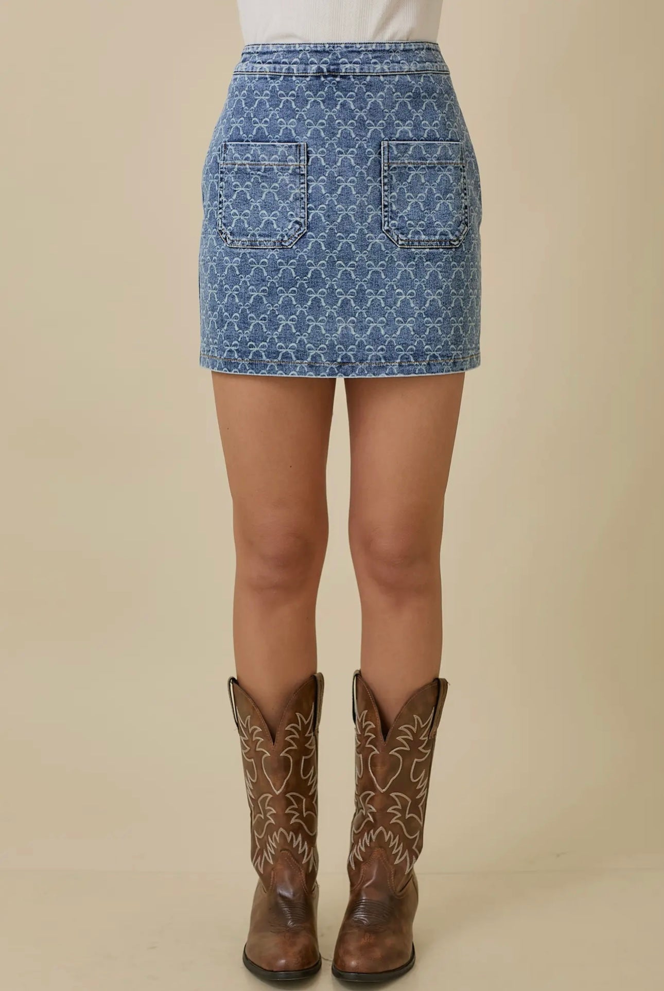 Ribbon mini skirt