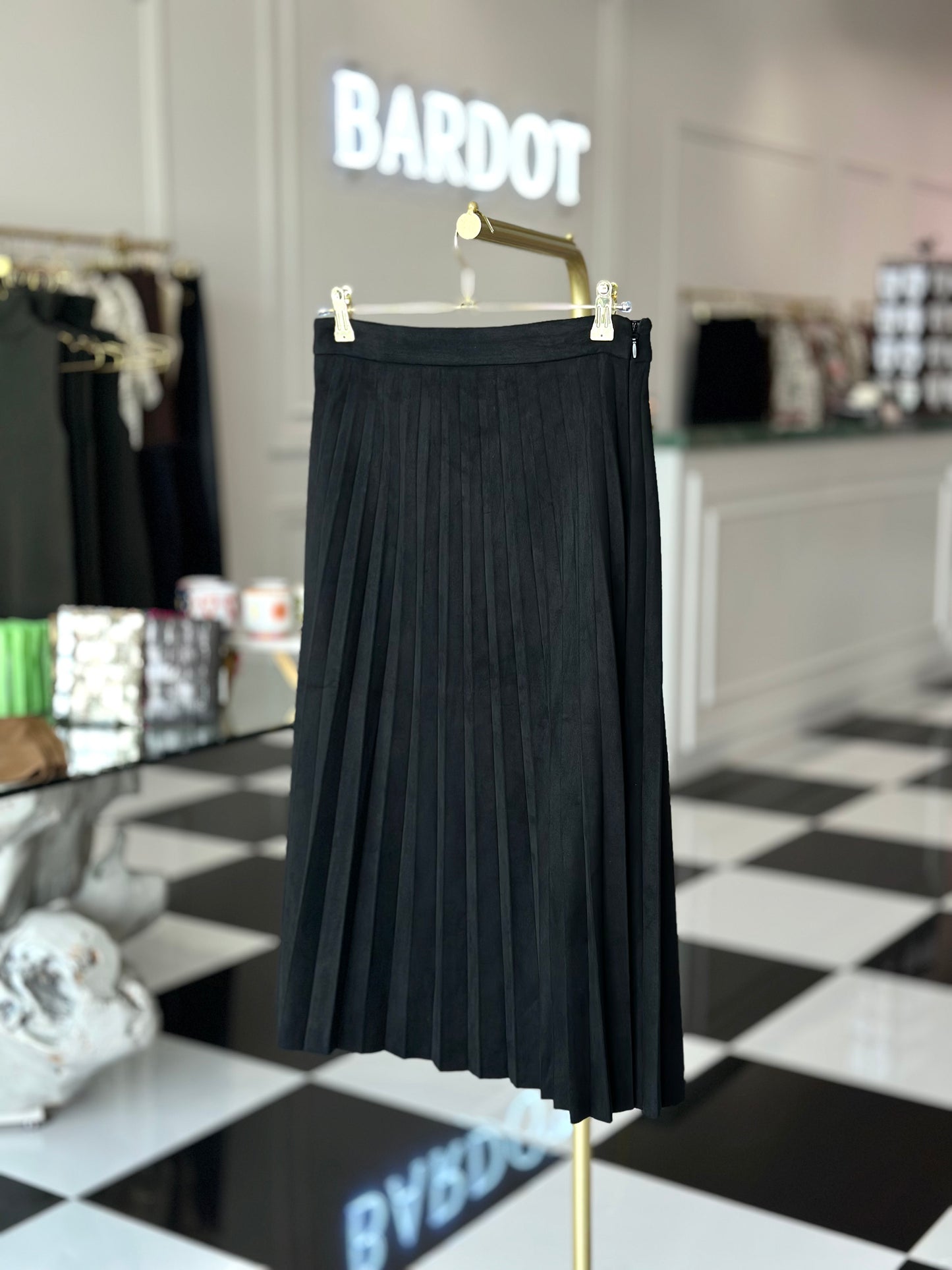 Lorraine pleated skirt black