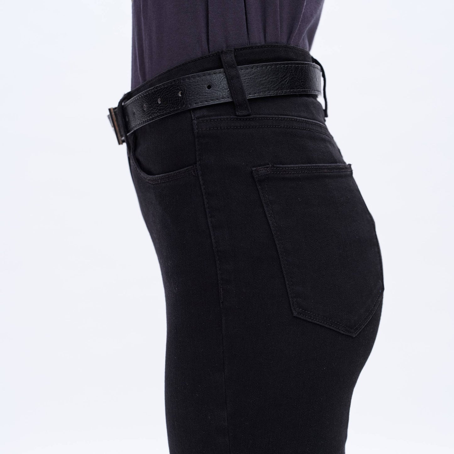 HIGH RISE FLARE JEANS WITH FINISHED HEM