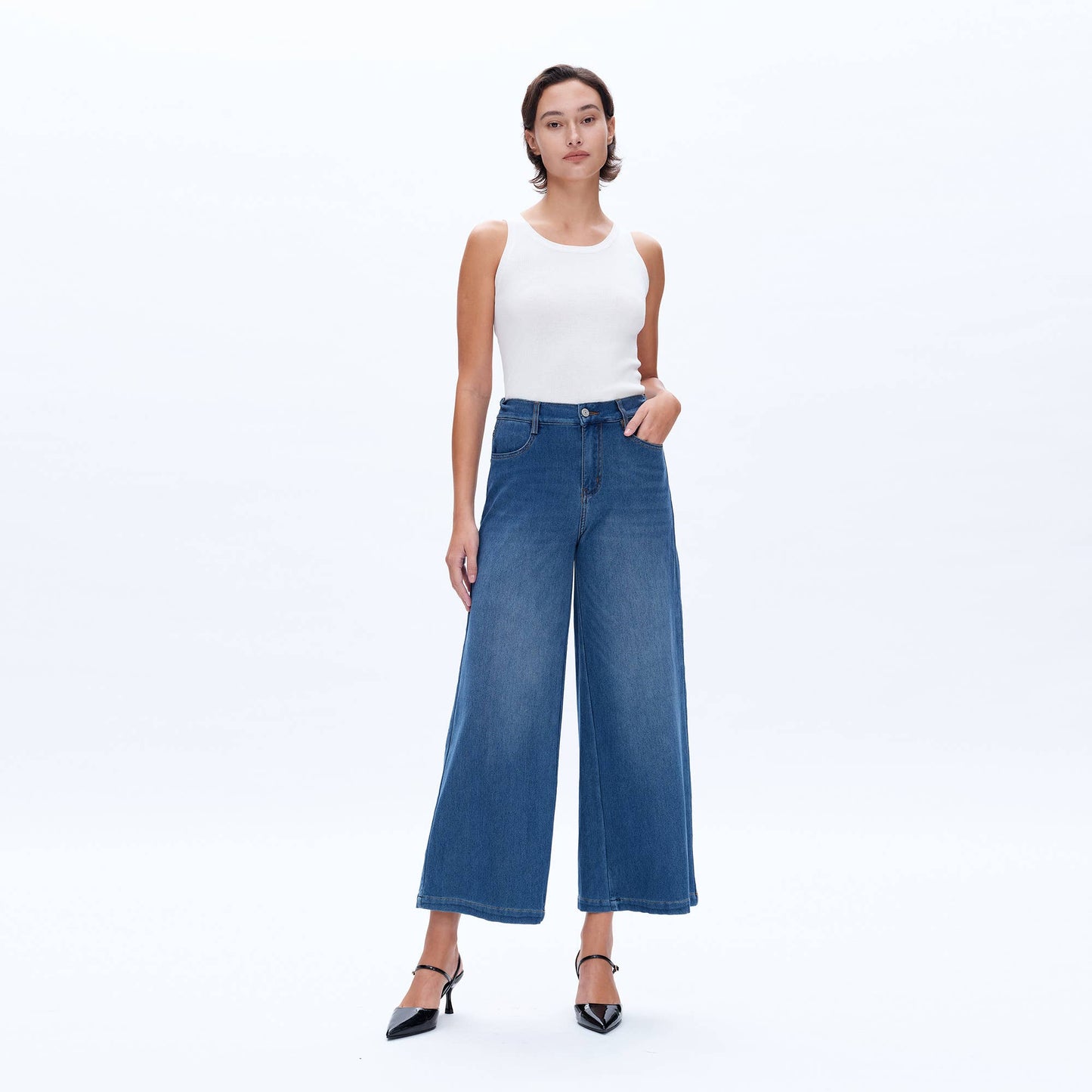 HIGH RISE WIDE LEG FLARE JEANS WITH FINISHED HEM