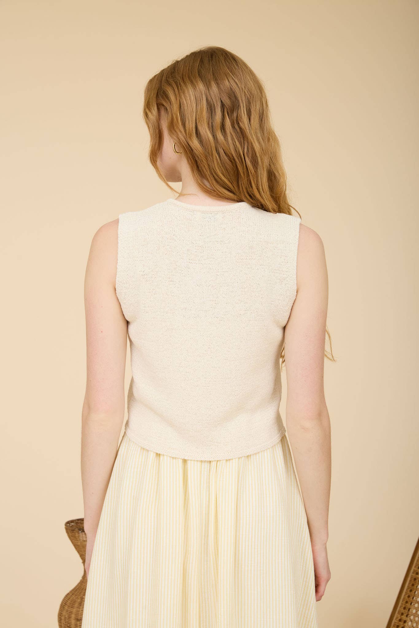 RAW EDGE FRONT TIE SLEEVELESS KNIT CARDIGAN