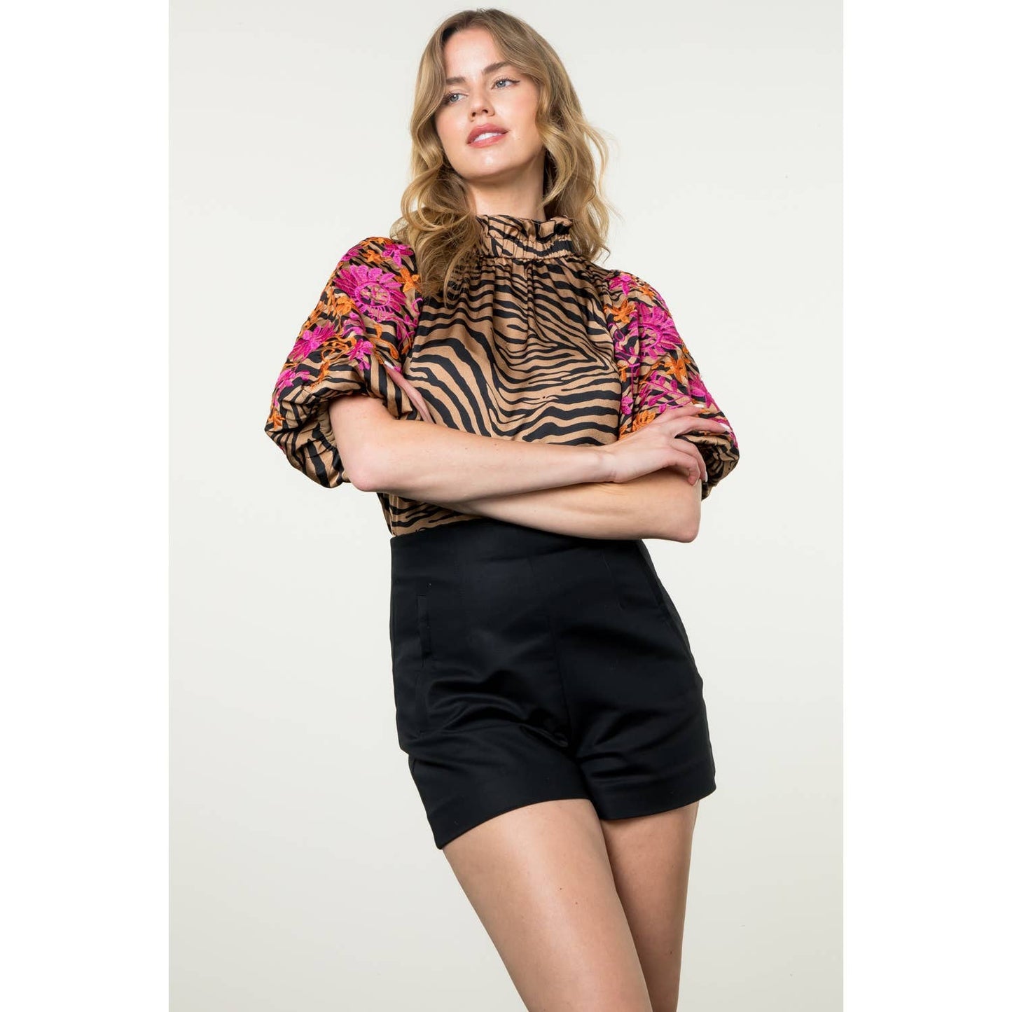 Embroidered Puff Sleeve Print Top FINAL SALE