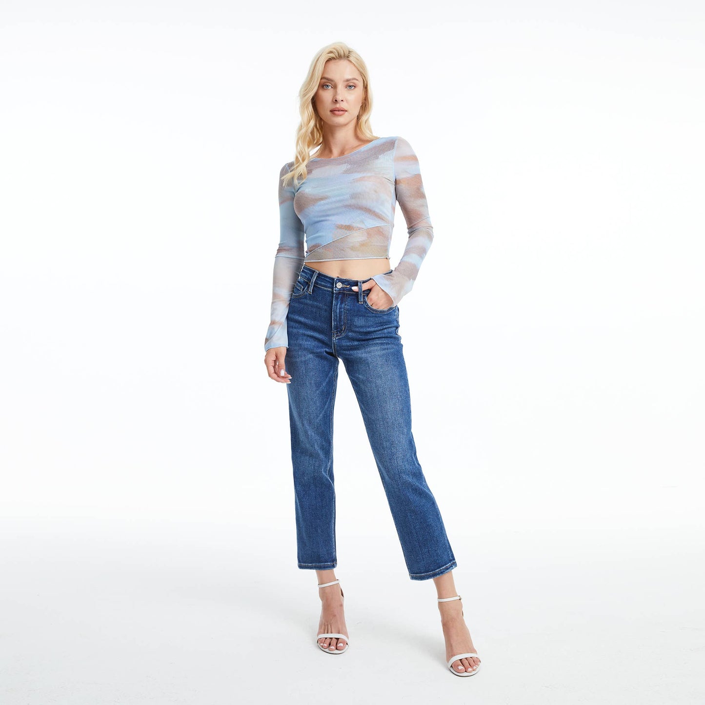 MID RISE CROP STRAIGHT JEANS WITH FINISHED HEM