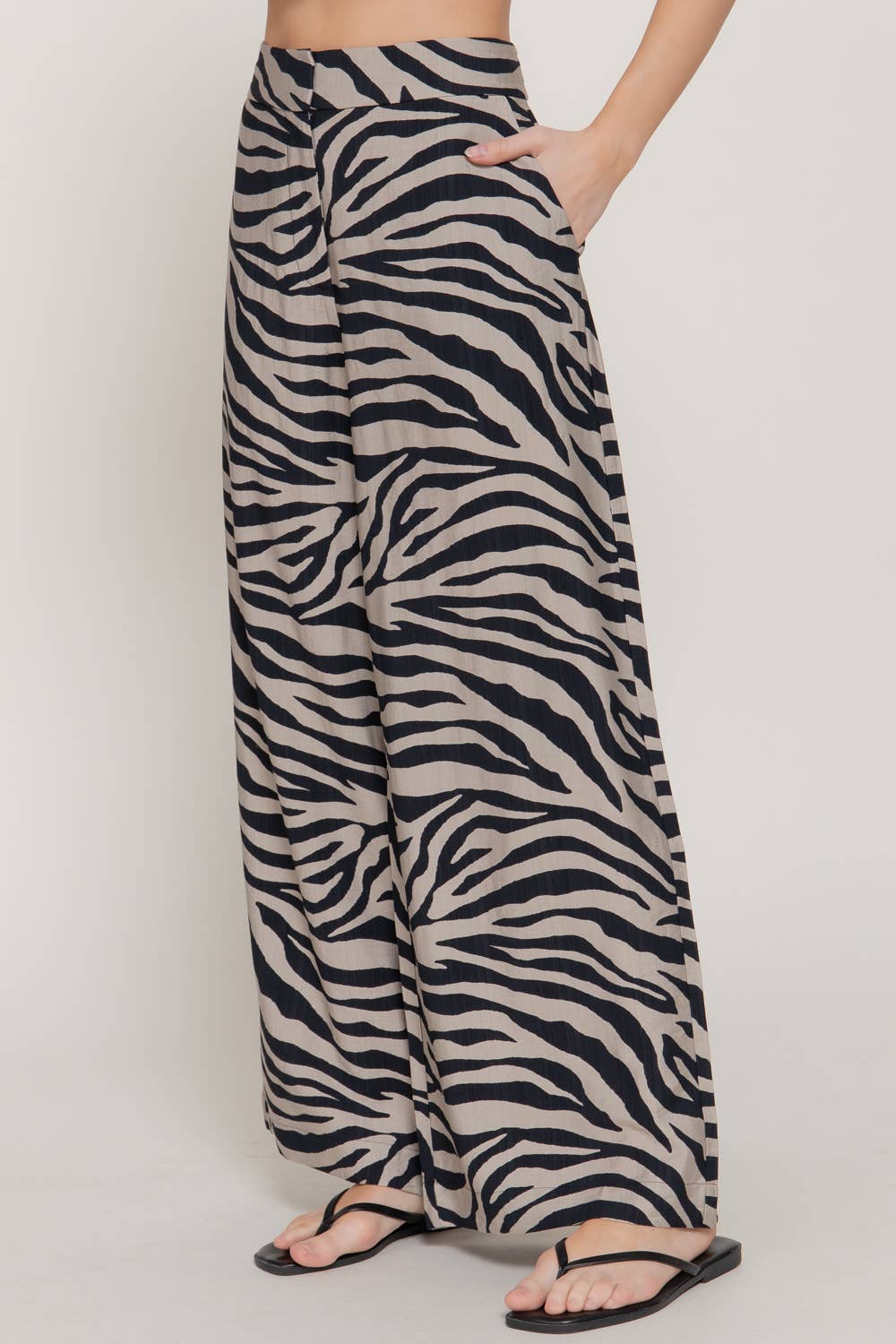Monty Wide Leg Printed Woven Pants