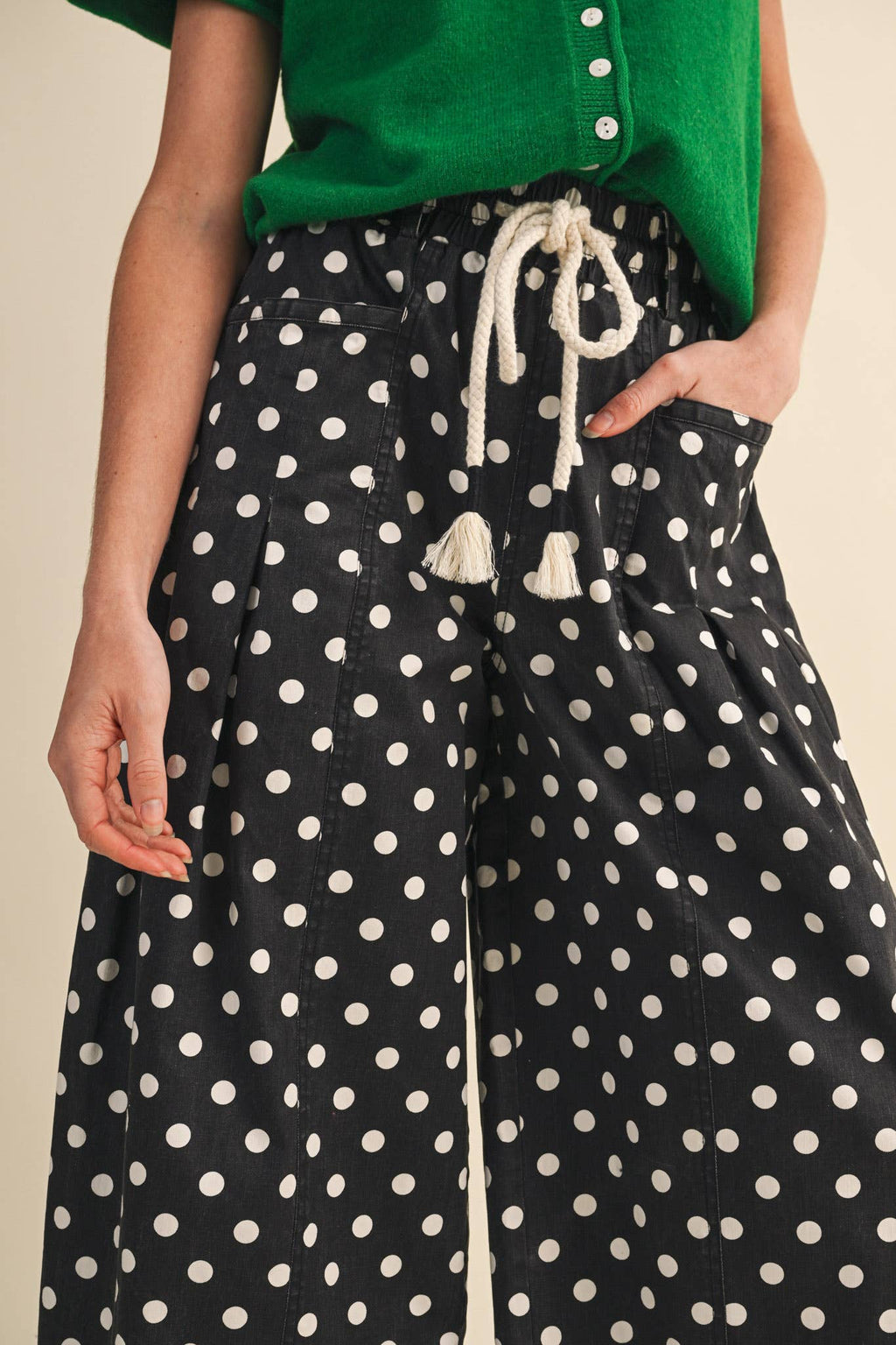 ALLEGRA POLKA DOT PLEATED BARREL PANTS