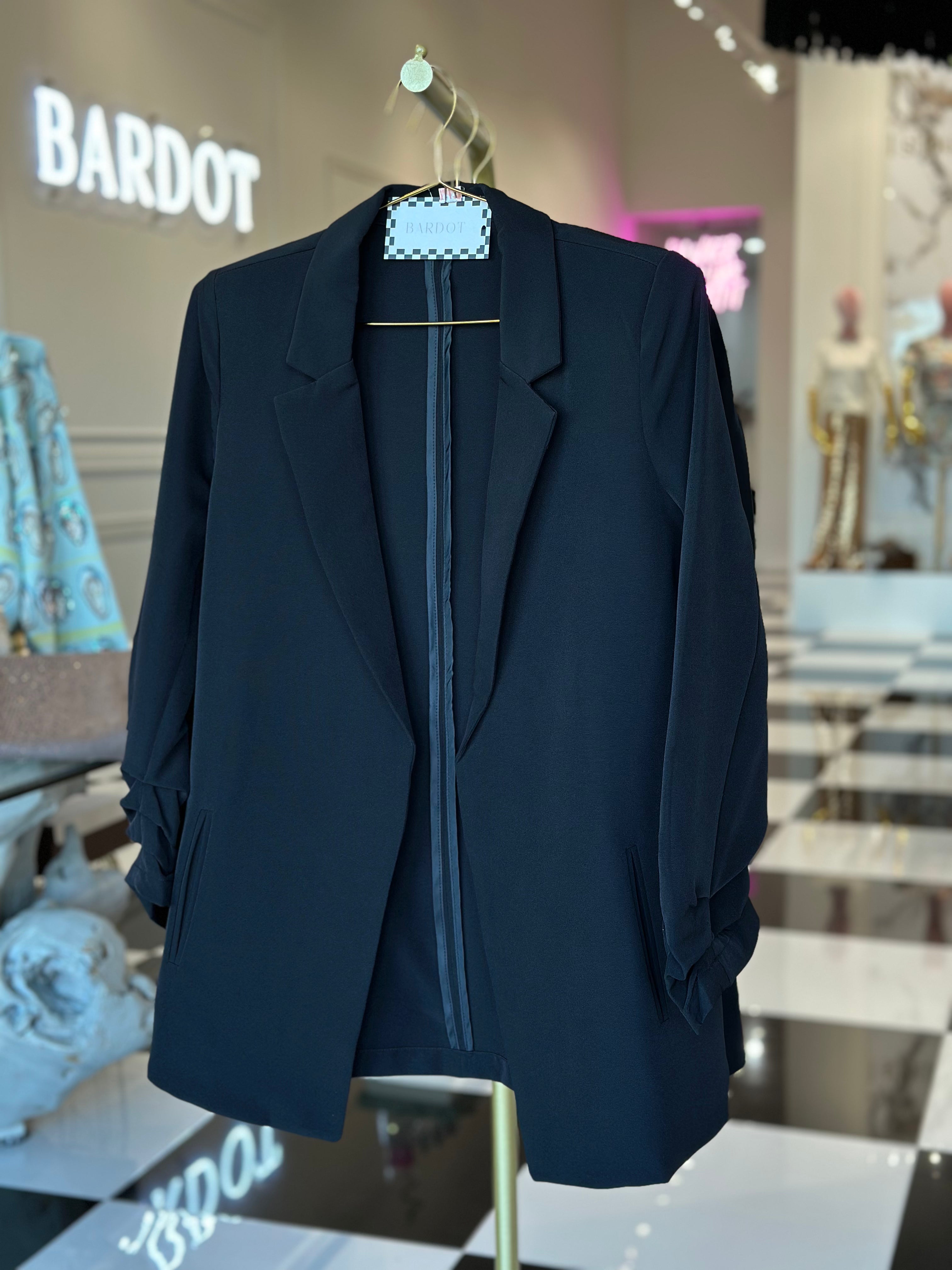 CORA RUCHED SLEEVE BLAZER