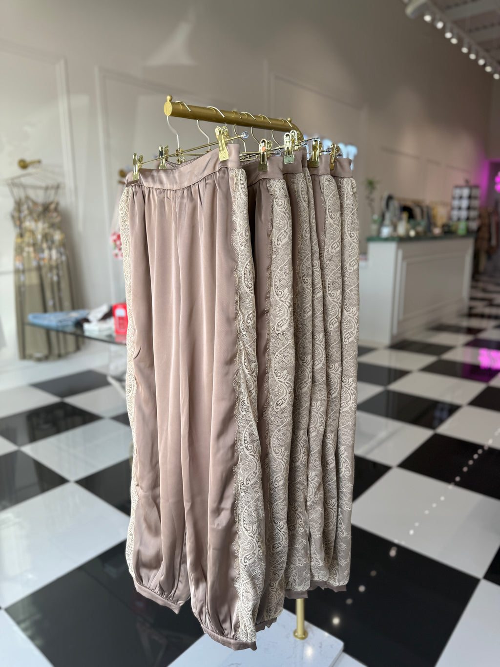 Sidney side lace trim blouson pants