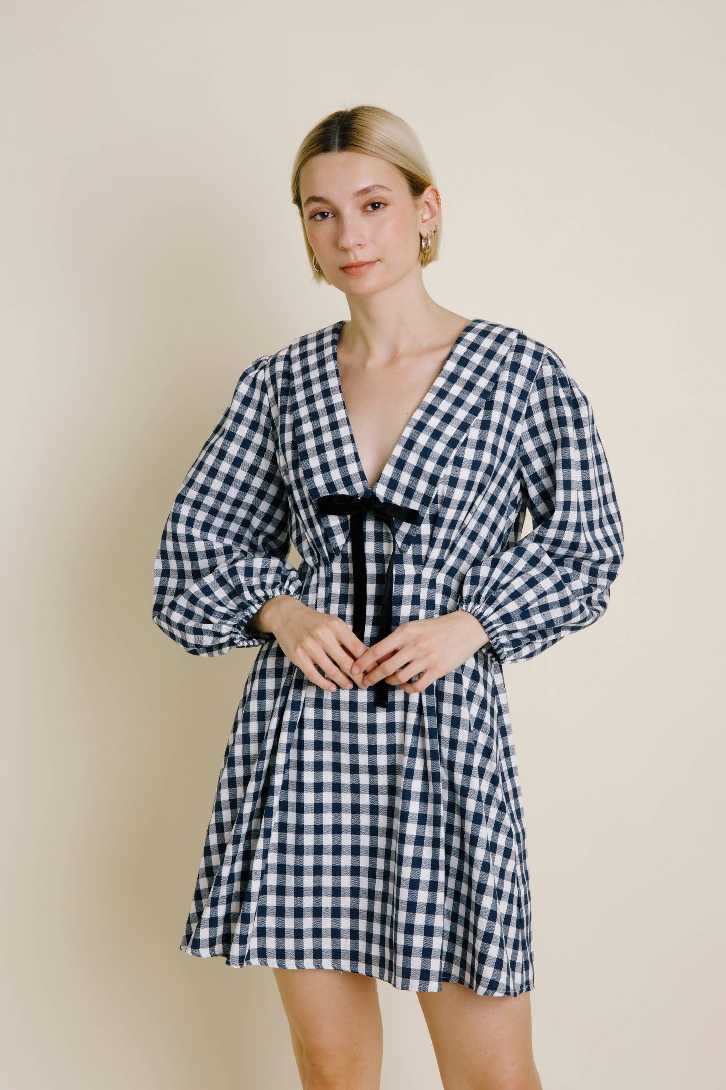 Gingham collar dress