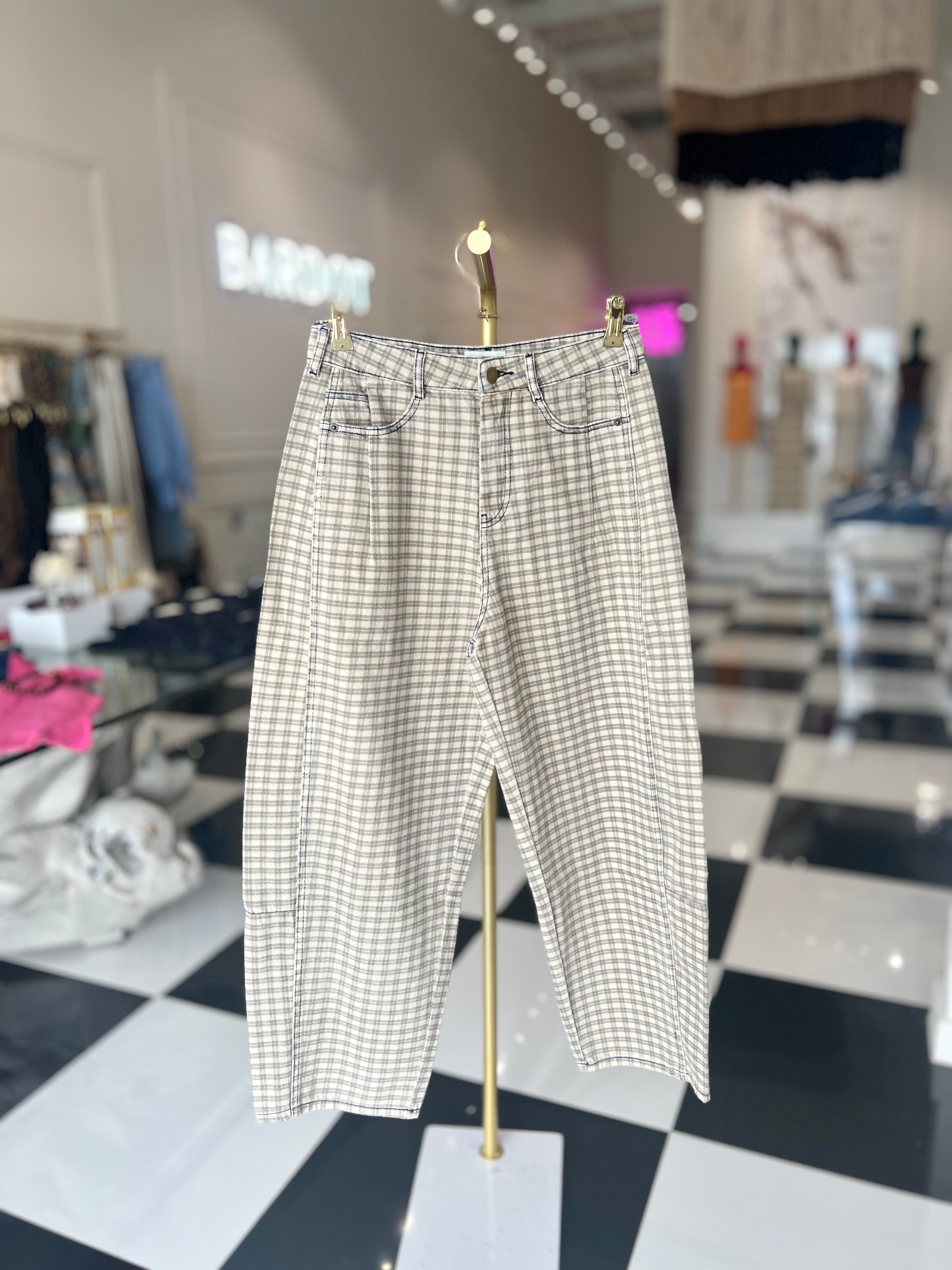 DONNA MINI CHECKER PATTERN BARREL PANTS