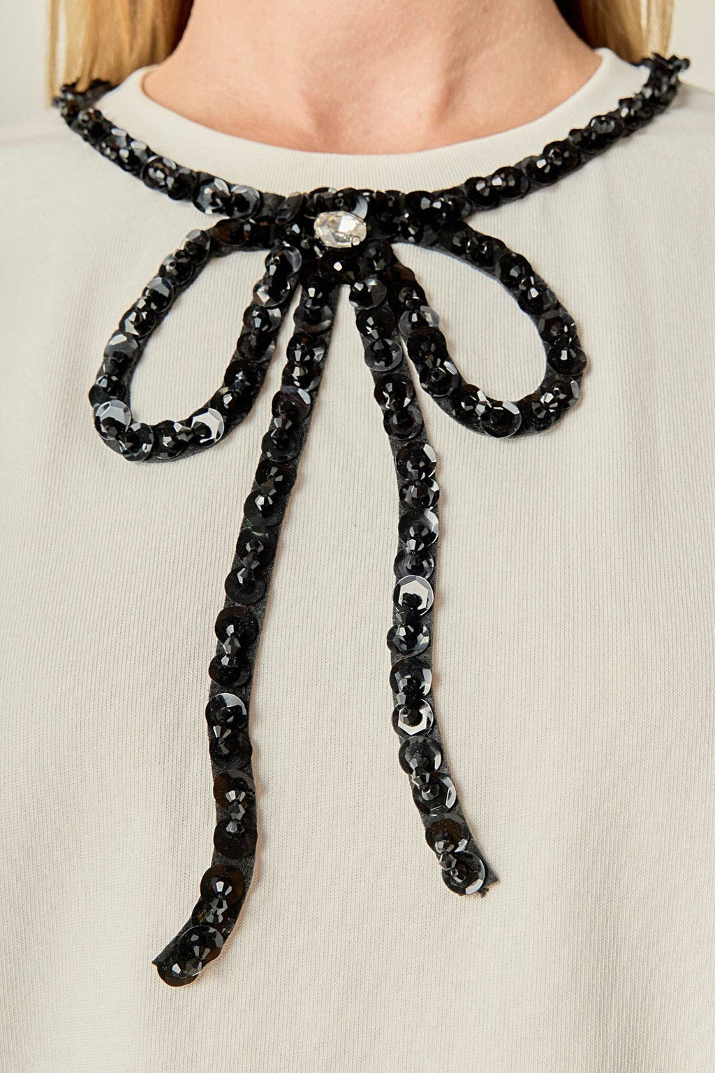 Iris Beaded Bow T-Shirt
