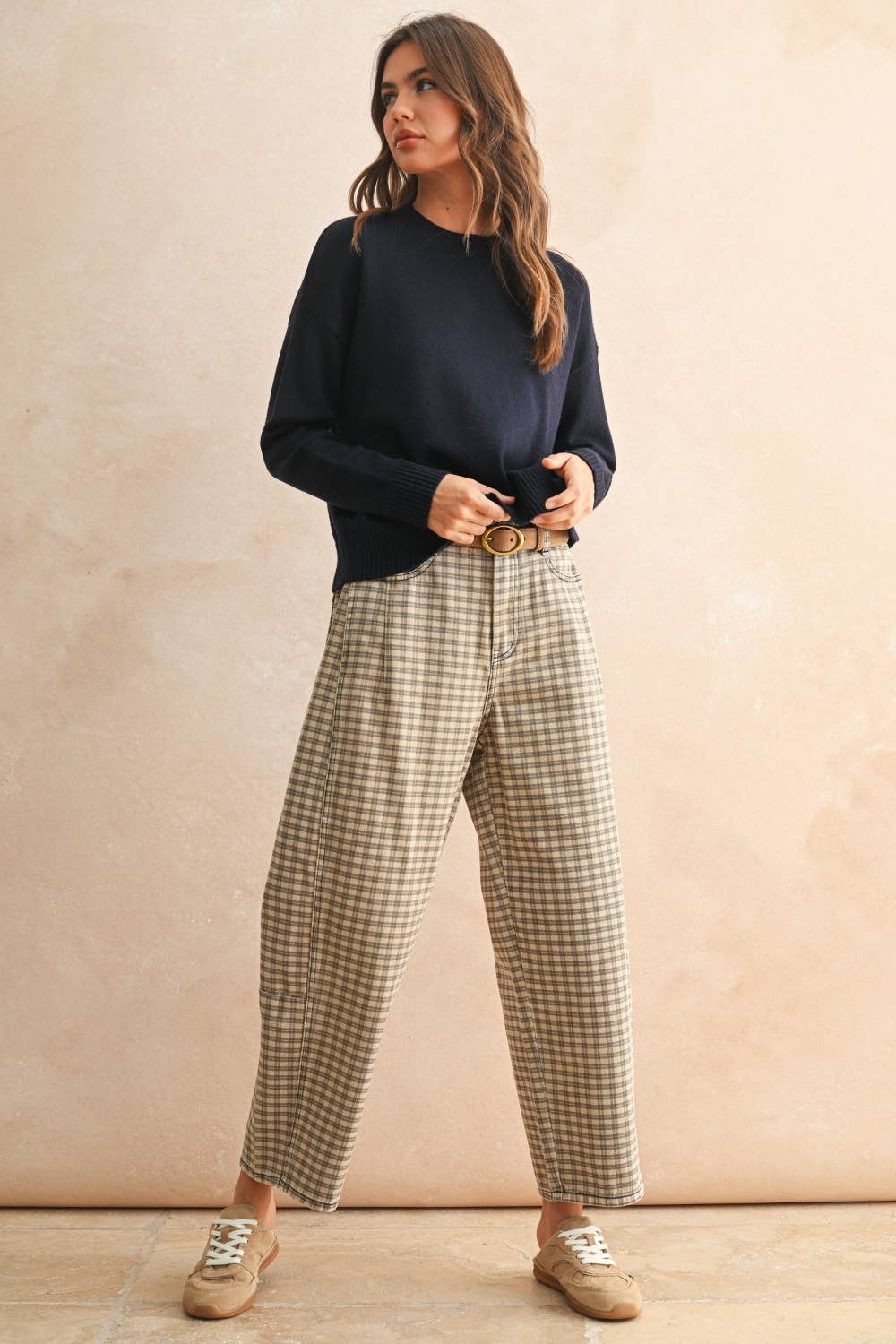 DONNA MINI CHECKER PATTERN BARREL PANTS