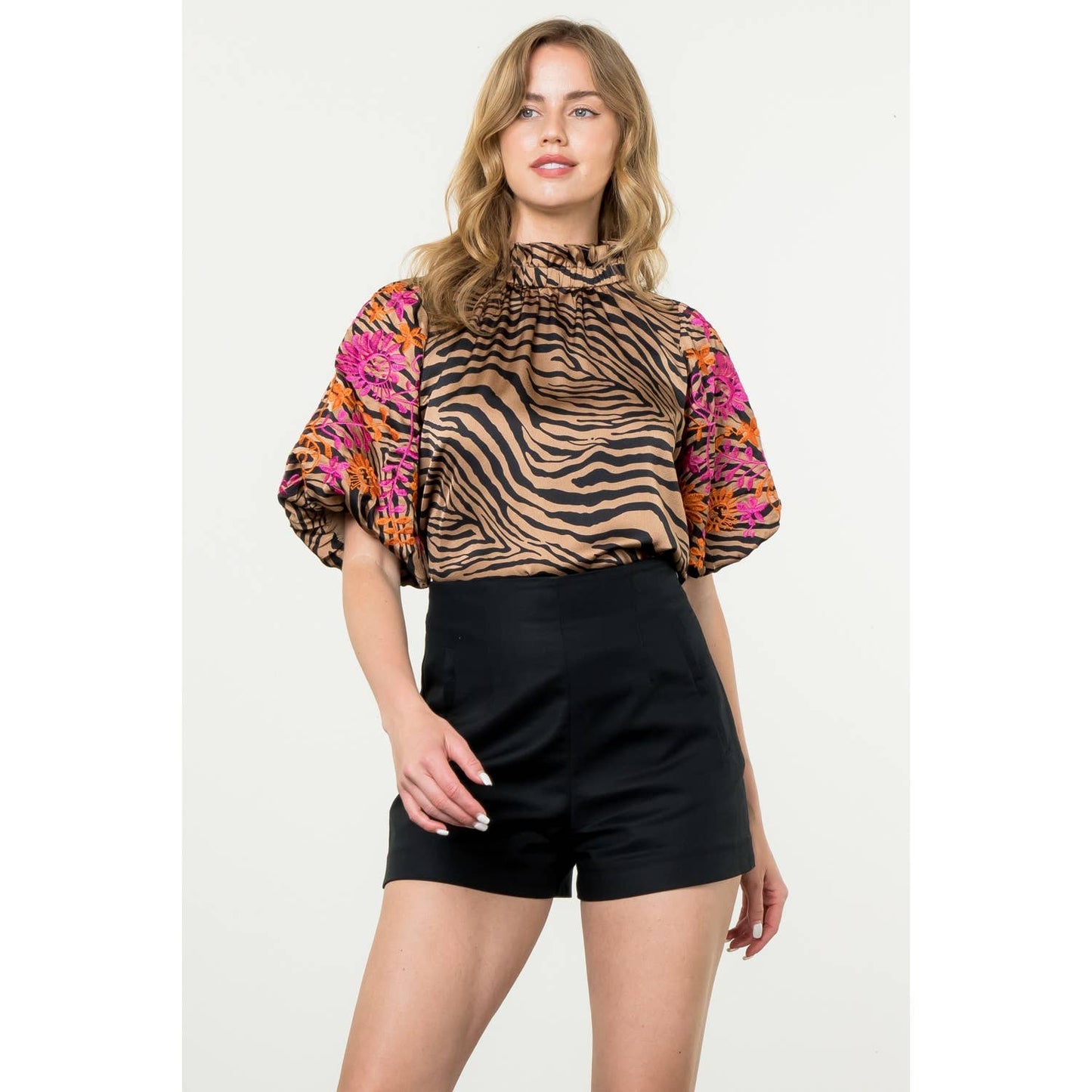 Embroidered Puff Sleeve Print Top FINAL SALE